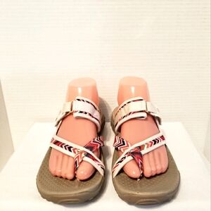 Skechers Women's Sandals with Aztec Reggae Zig Sway Pattern Straps Sandals Sz:9